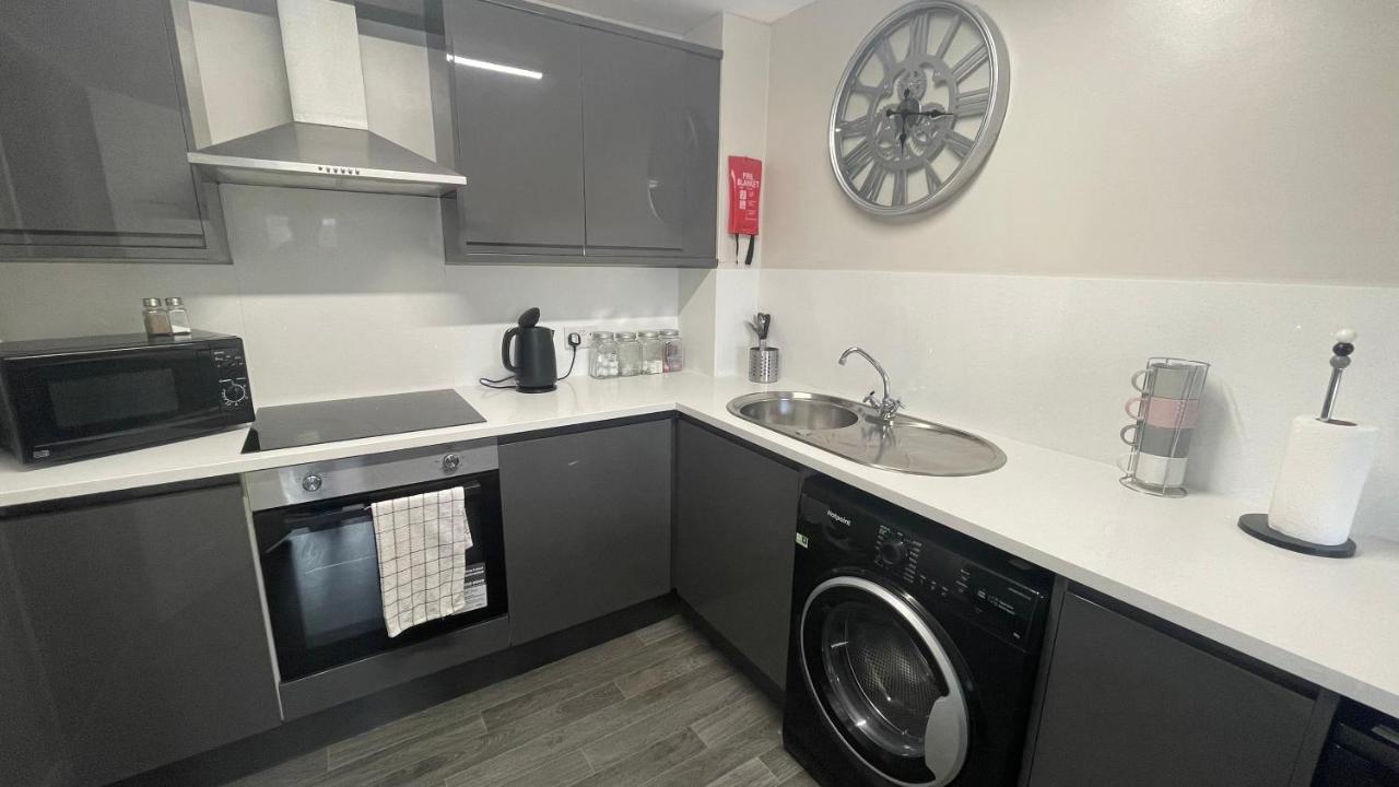 Mays Apartments - 102 Mill Street, Free Parking, 2 Minute Walk To Baltic Market And City Centre - Apartments Sleep 1-10 Guests Liverpool Exterior foto