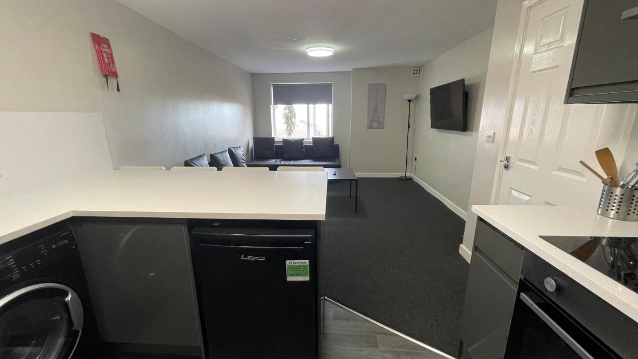 Mays Apartments - 102 Mill Street, Free Parking, 2 Minute Walk To Baltic Market And City Centre - Apartments Sleep 1-10 Guests Liverpool Exterior foto