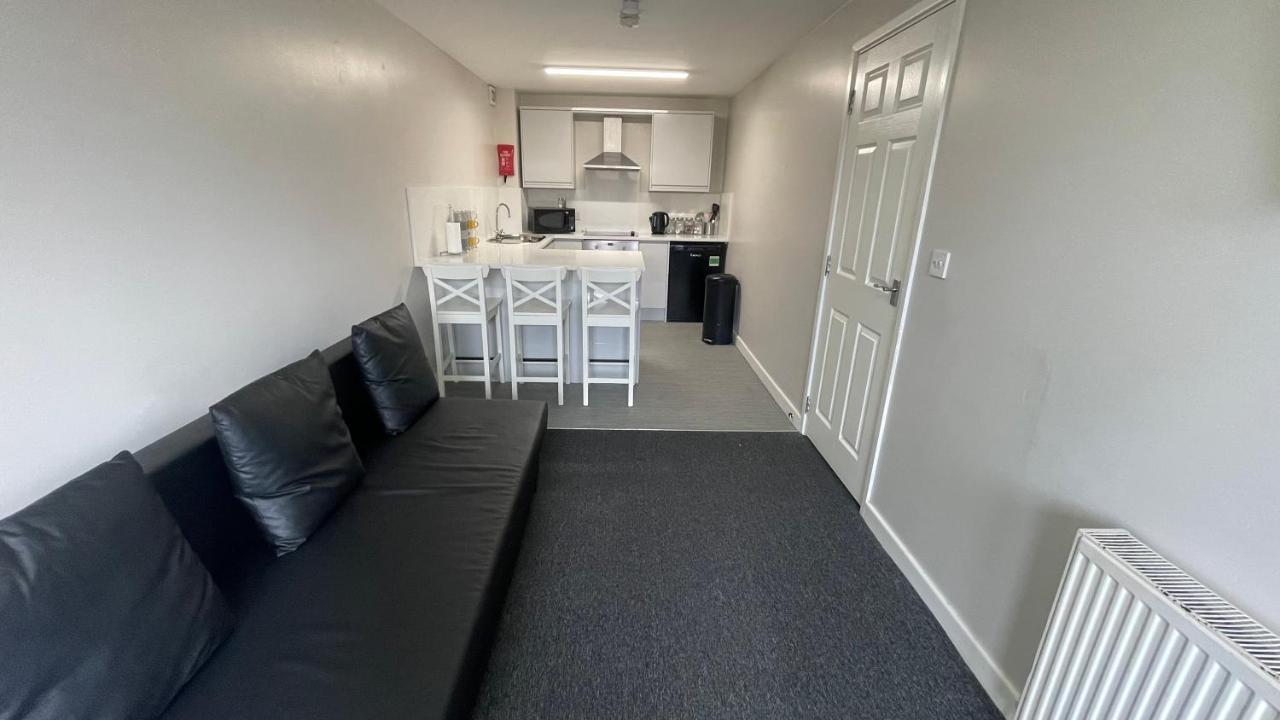 Mays Apartments - 102 Mill Street, Free Parking, 2 Minute Walk To Baltic Market And City Centre - Apartments Sleep 1-10 Guests Liverpool Exterior foto