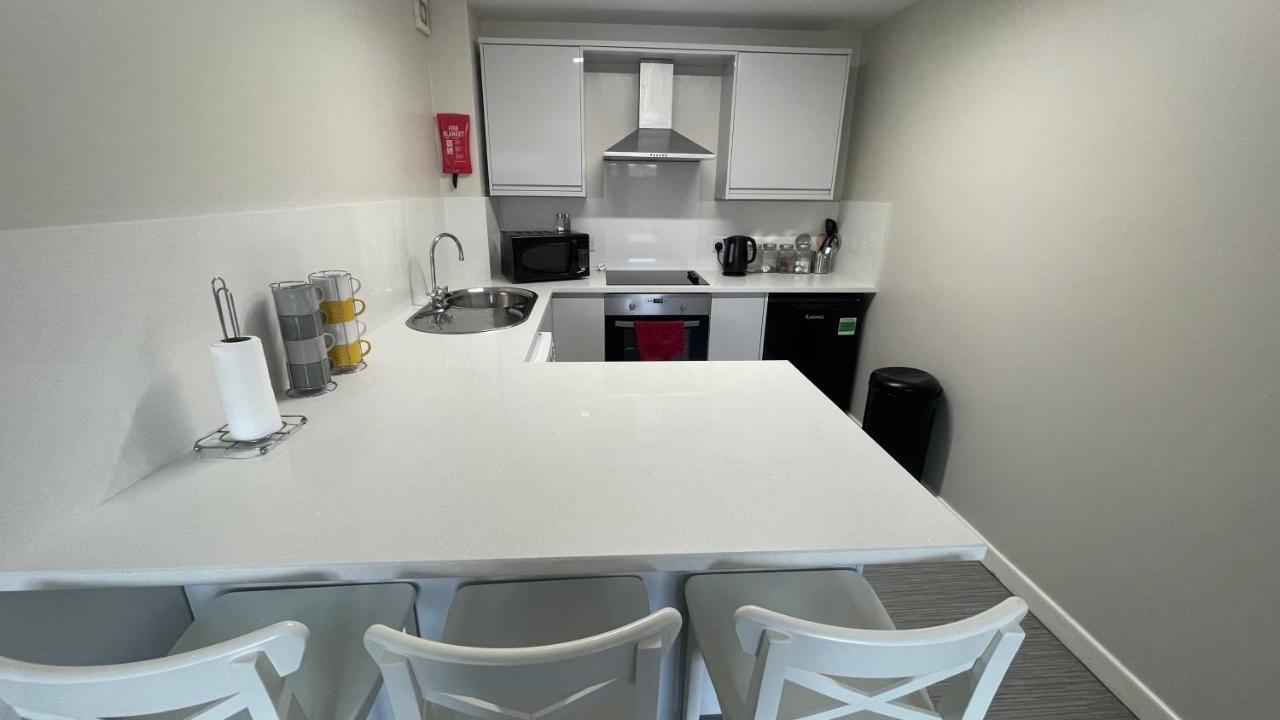 Mays Apartments - 102 Mill Street, Free Parking, 2 Minute Walk To Baltic Market And City Centre - Apartments Sleep 1-10 Guests Liverpool Exterior foto