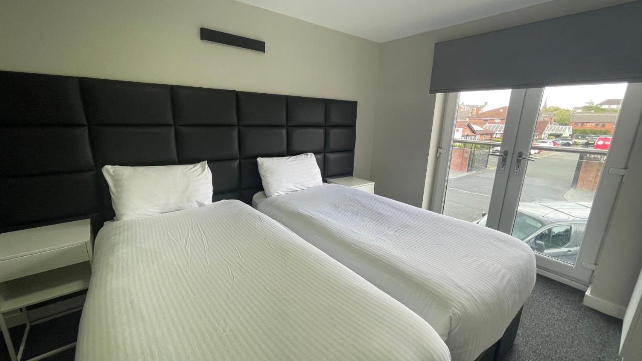 Mays Apartments - 102 Mill Street, Free Parking, 2 Minute Walk To Baltic Market And City Centre - Apartments Sleep 1-10 Guests Liverpool Exterior foto