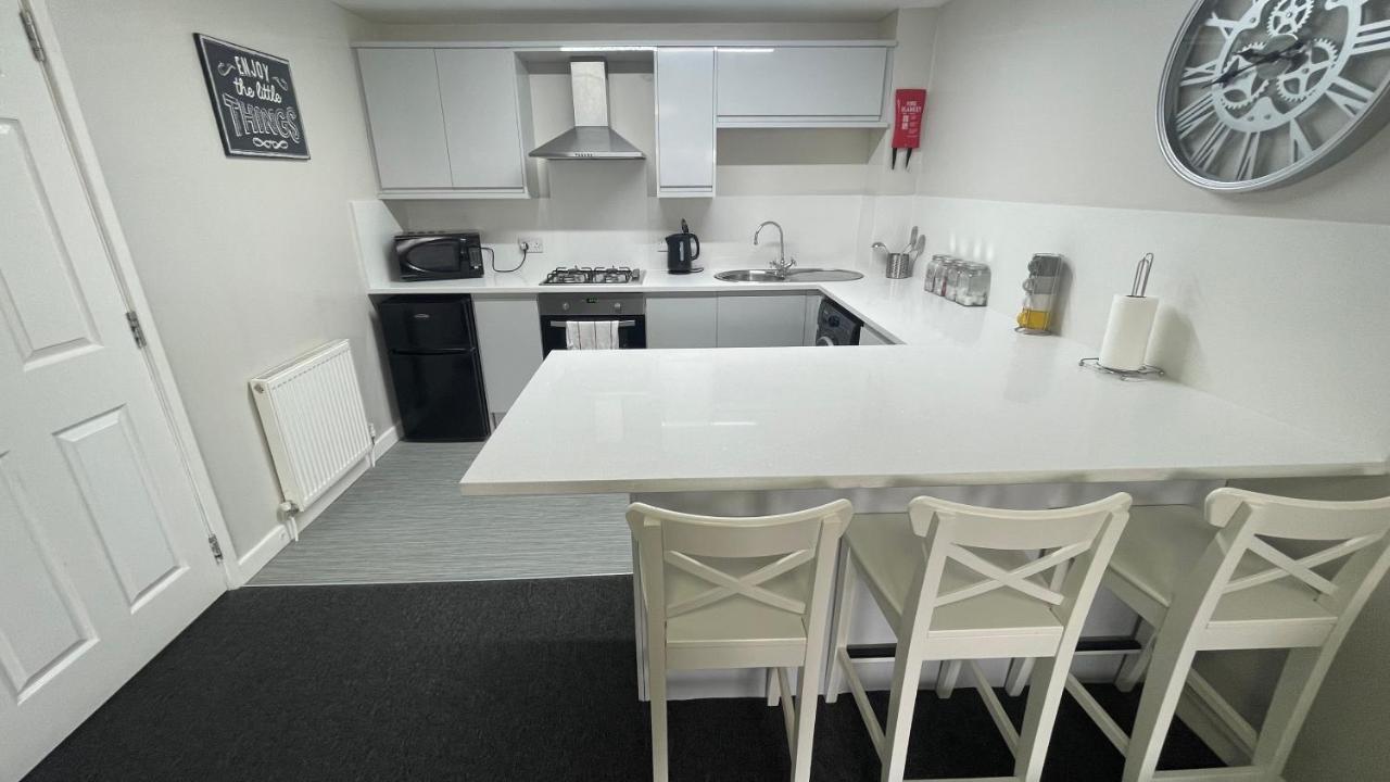 Mays Apartments - 102 Mill Street, Free Parking, 2 Minute Walk To Baltic Market And City Centre - Apartments Sleep 1-10 Guests Liverpool Exterior foto