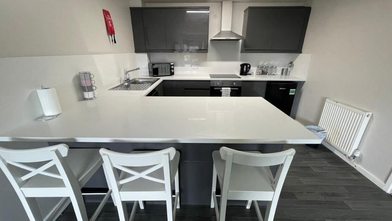 Mays Apartments - 102 Mill Street, Free Parking, 2 Minute Walk To Baltic Market And City Centre - Apartments Sleep 1-10 Guests Liverpool Exterior foto